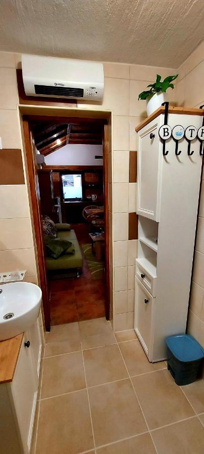 Studio Apartman Buteo Jastrebarsko Εξωτερικό φωτογραφία