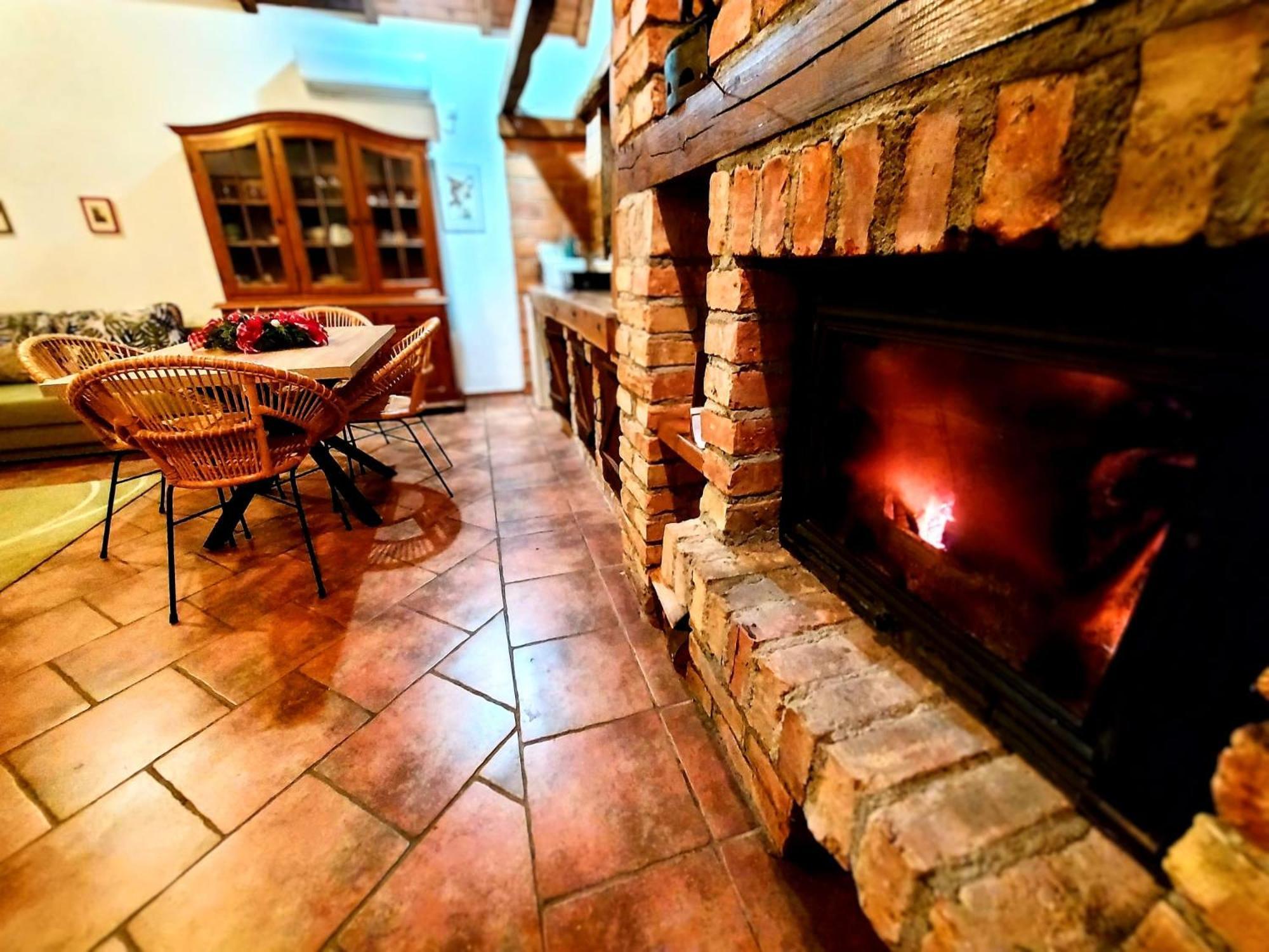 Studio Apartman Buteo Jastrebarsko Εξωτερικό φωτογραφία